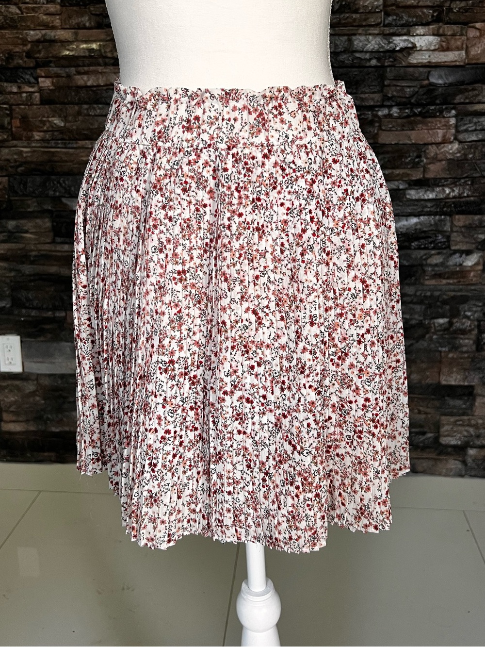 LOFT White Skirt with Red Floral Print